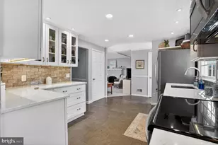 12709 Bradwell Rd, Herndon, VA 20171 - Photo 11