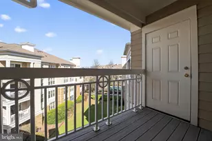 12919 Alton Square, Herndon, VA 20170 - Photo 17