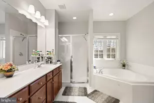 7897 Carbondale Way, Springfield, VA 22153 - Photo 25