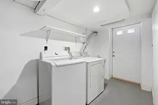 6060 Wooten Dr, Falls Church, VA 22044 - Photo 25