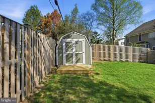 6060 Wooten Dr, Falls Church, VA 22044 - Photo 33