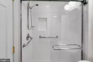 8702 Arley Dr, Springfield, VA 22153 - Photo 11