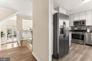 5406 Midship Ct, Burke, VA 22015 - Photo 5