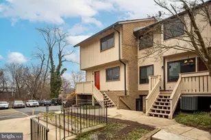 2704 Glengyle Dr, Vienna, VA 22181 - Photo 3