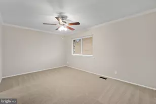 2704 Glengyle Dr, Vienna, VA 22181 - Photo 31