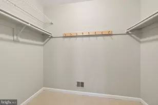 11792 Great Owl Cir, Reston, VA 20194 - Photo 25