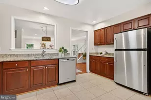 11792 Great Owl Cir, Reston, VA 20194 - Photo 13