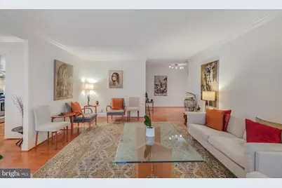 8340 Greensboro Drive #512, McLean, VA 22102 - Photo 3