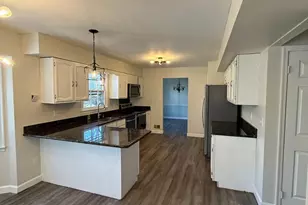 3501 Majestic Pine Ln, Fairfax, VA 22033 - Photo 11