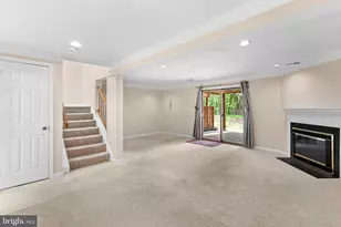 12541 Alder Woods Dr, Fairfax, VA 22033 - Photo 49