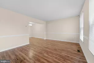 13511 Chevy Chase Ct, Chantilly, VA 20151 - Photo 11