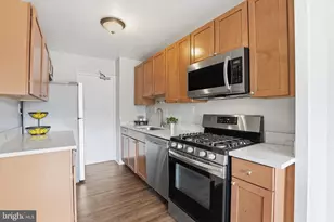 6641 Wakefield Dr, Alexandria, VA 22307 - Photo 11