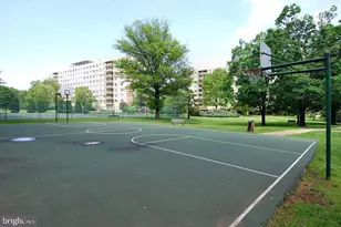 6641 Wakefield Dr, Alexandria, VA 22307 - Photo 37