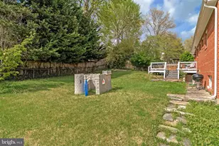 3162 Patrick Henry Dr, Falls Church, VA 22044 - Photo 25