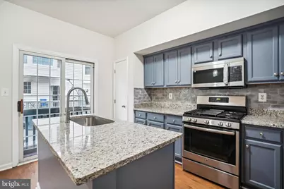 8856 Mansion View Court, Vienna, VA 22182 - Photo 9