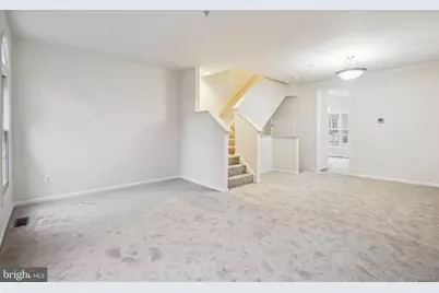 8856 Mansion View Court, Vienna, VA 22182 - Photo 17