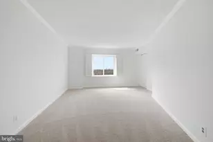 8370 Greensboro Dr, McLean, VA 22102 - Photo 25