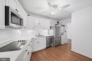 8370 Greensboro Dr, McLean, VA 22102 - Photo 13