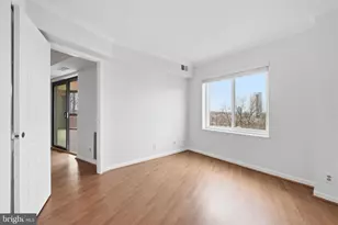 8370 Greensboro Dr, McLean, VA 22102 - Photo 17