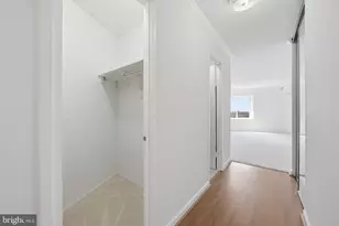 8370 Greensboro Dr, McLean, VA 22102 - Photo 23