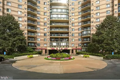 8370 Greensboro Drive #614, McLean, VA 22102 - Photo 3