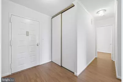 8370 Greensboro Drive #614, McLean, VA 22102 - Photo 3
