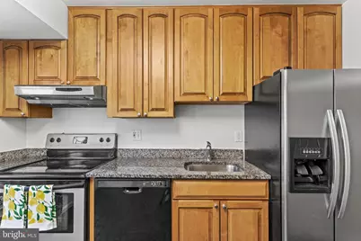 9164 Broken Oak Place, Burke, VA 22015 - Photo 3