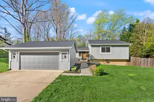 5348 Black Oak Dr, Fairfax, VA 22032 - Photo 5