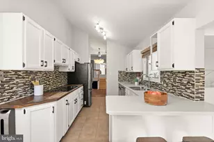 5348 Black Oak Dr, Fairfax, VA 22032 - Photo 13