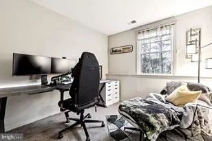 2405 Tatnuck Ct, Herndon, VA 20171 - Photo 17