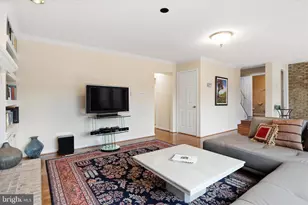 11668 Gilman Ln, Herndon, VA 20170 - Photo 23