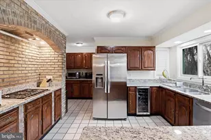 11668 Gilman Ln, Herndon, VA 20170 - Photo 17