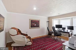 11668 Gilman Ln, Herndon, VA 20170 - Photo 7