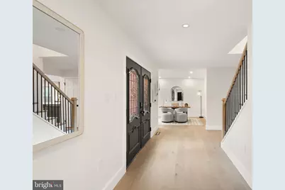 11115 Streamview Court, Great Falls, VA 22066 - Photo 3