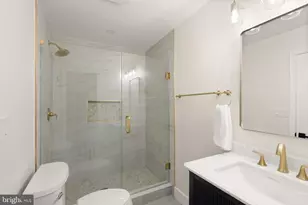 11115 Streamview Ct, Great Falls, VA 22066 - Photo 83