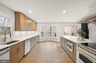 11115 Streamview Ct, Great Falls, VA 22066 - Photo 45