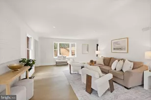 11115 Streamview Ct, Great Falls, VA 22066 - Photo 9