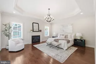 609 Kingsley Rd SW, Vienna, VA 22180 - Photo 3