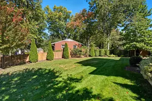 609 Kingsley Rd SW, Vienna, VA 22180 - Photo 45