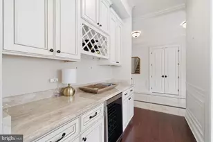 609 Kingsley Rd SW, Vienna, VA 22180 - Photo 7