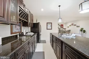 609 Kingsley Rd SW, Vienna, VA 22180 - Photo 7