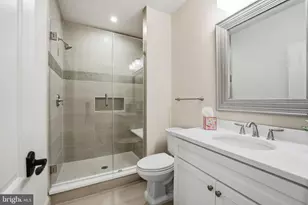 609 Kingsley Rd SW, Vienna, VA 22180 - Photo 41