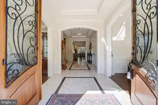 609 Kingsley Rd SW, Vienna, VA 22180 - Photo 3