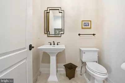 609 Kingsley Road SW, Vienna, VA 22180 - Photo 21
