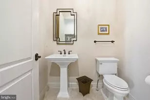 609 Kingsley Rd SW, Vienna, VA 22180 - Photo 21