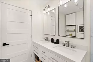 5513 Westcliff Ct, Burke, VA 22015 - Photo 37