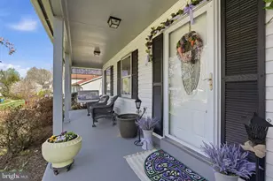 14508 William Carr Ln, Centreville, VA 20120 - Photo 3