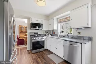 14508 William Carr Ln, Centreville, VA 20120 - Photo 5