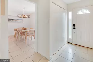 428 Reneau Way, Herndon, VA 20170 - Photo 23