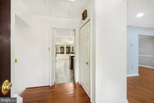 7594 Woodstown Dr, Springfield, VA 22153 - Photo 3